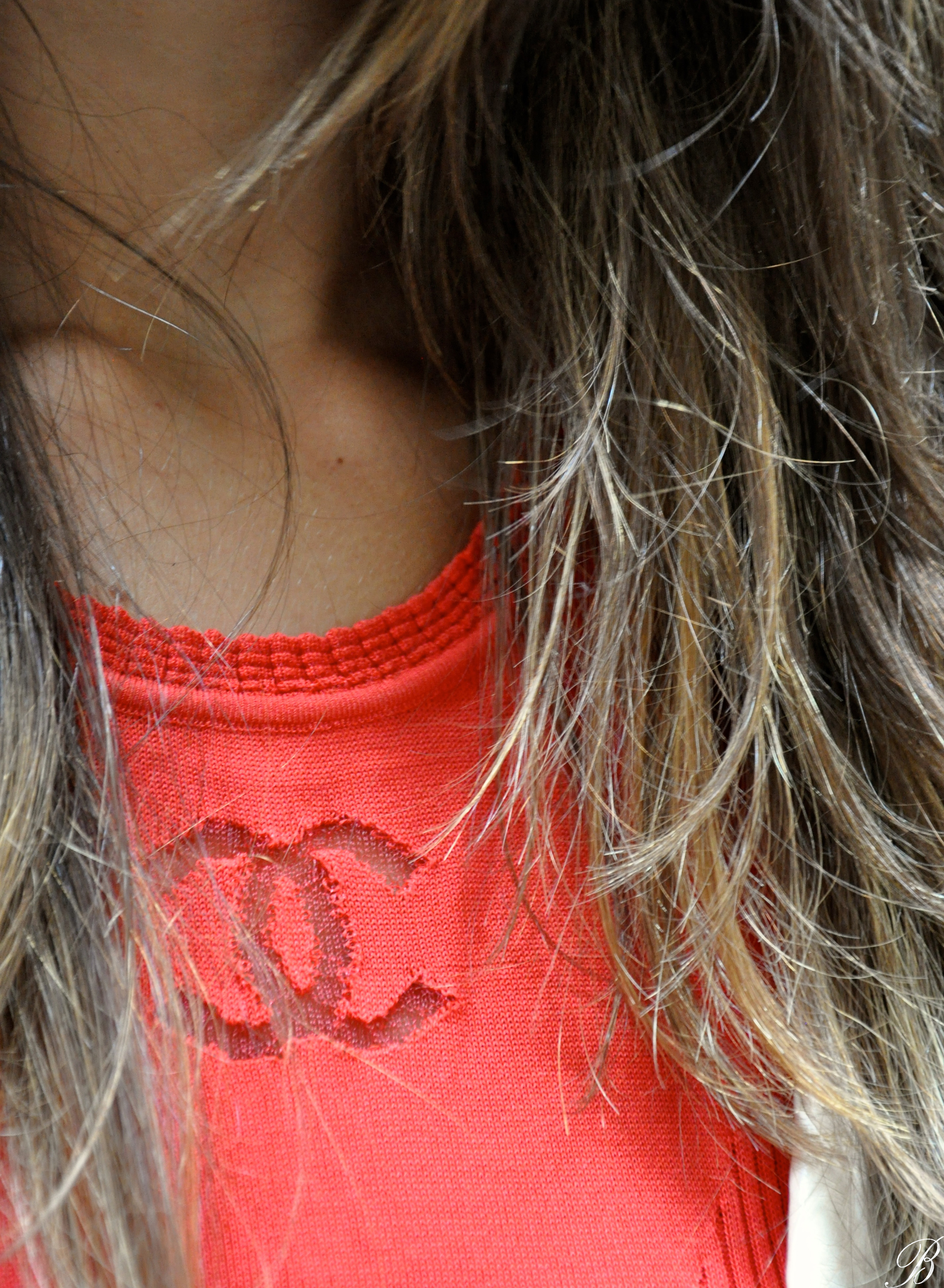lady in red