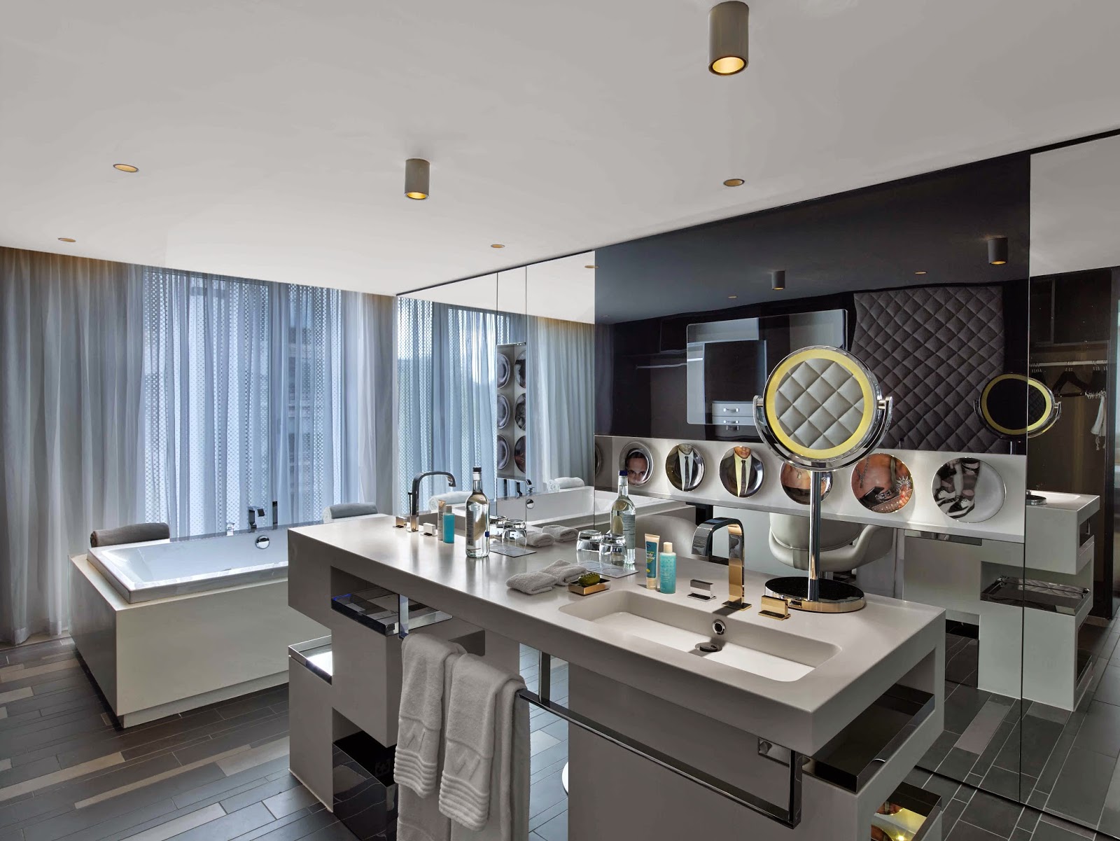 W London - Leicester Square - WOW Suite bathroom 1