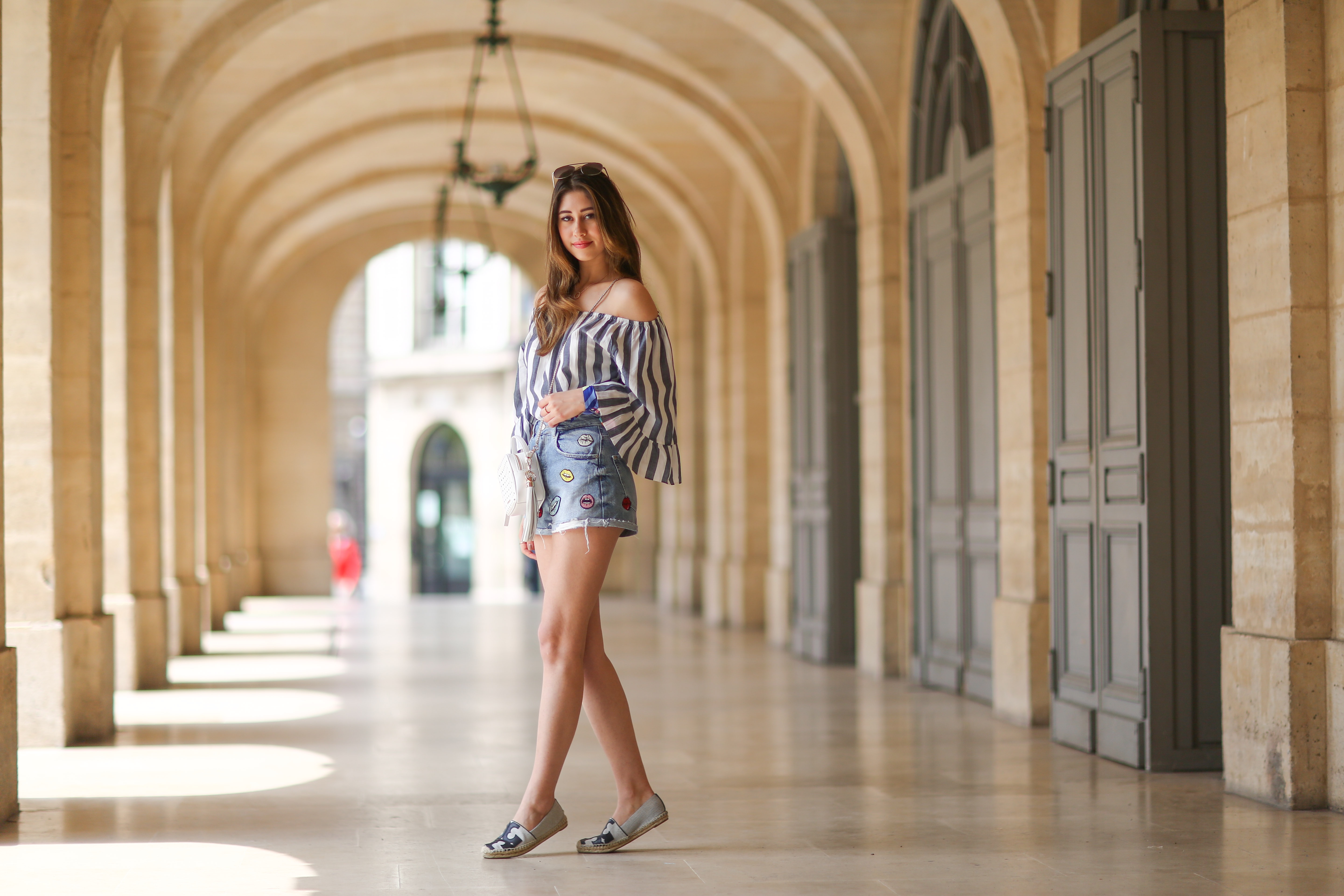 how to style bardot off the shoulder top