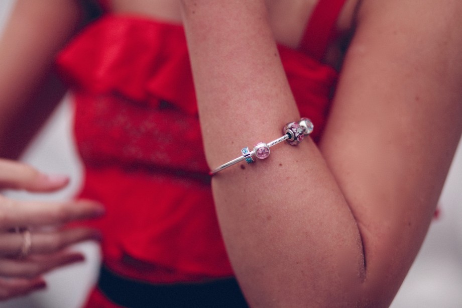 CREATIVE WAYS TO STYLE UP CHARMS #DoPANDORA pandora charms