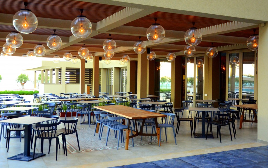 Amada Colossos Resort