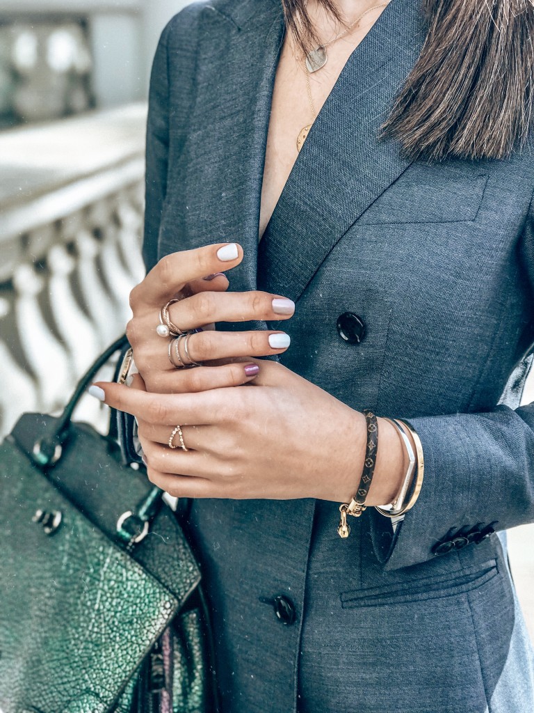 the power suit wearing suistudio
