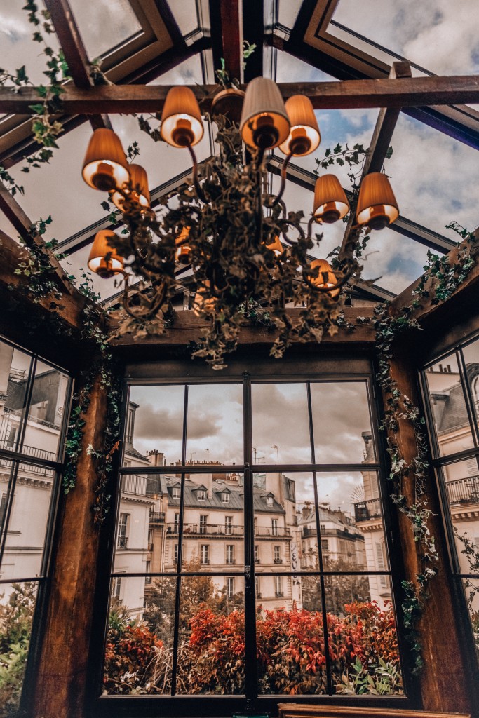 paris travel blogger pink mamma